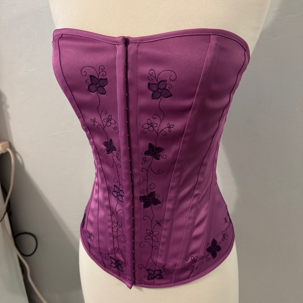 Vintage Y2K Charlotte Russe Purple Floral Corset - Picture 3 of 9